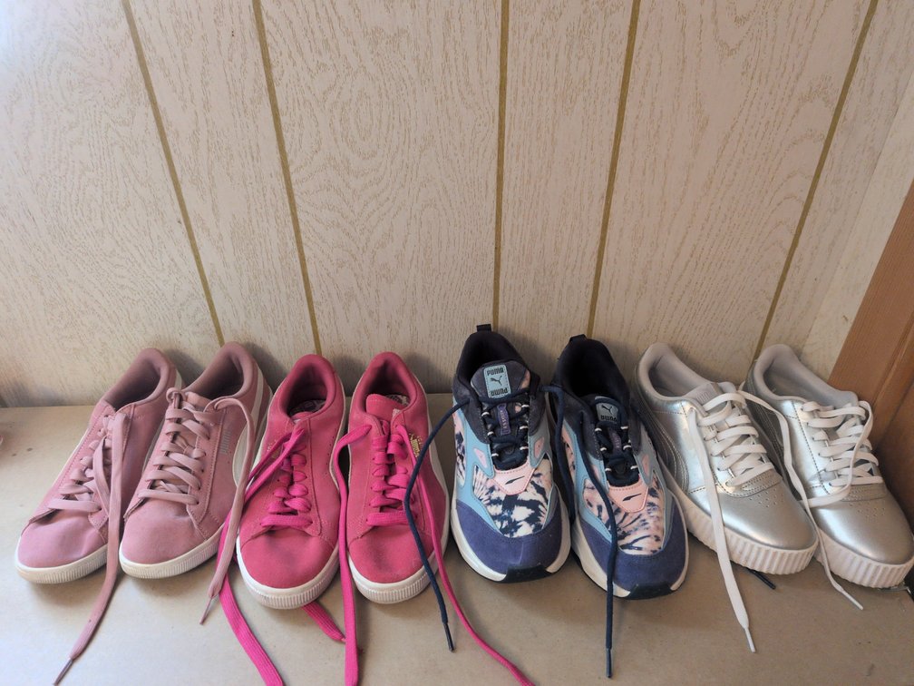WOMENS PUMA SZ 7½