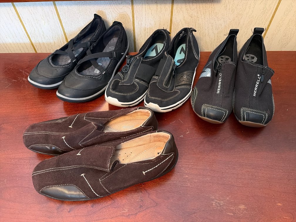 WOMENS NAME BRAND SHOES