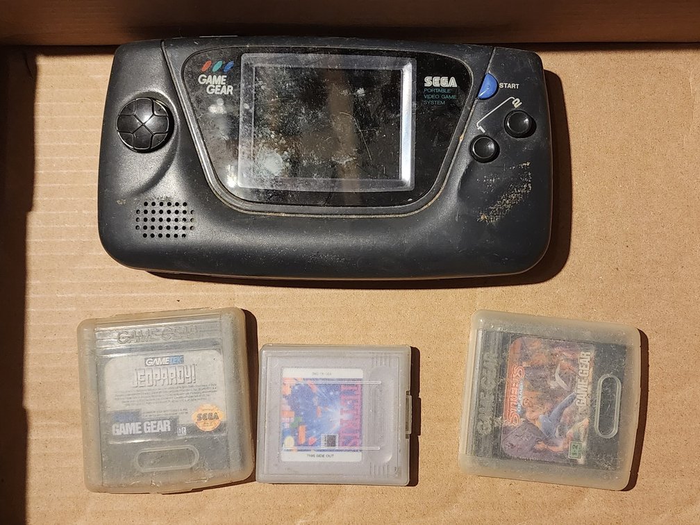 SEGA GAMEGEAR & GAMES