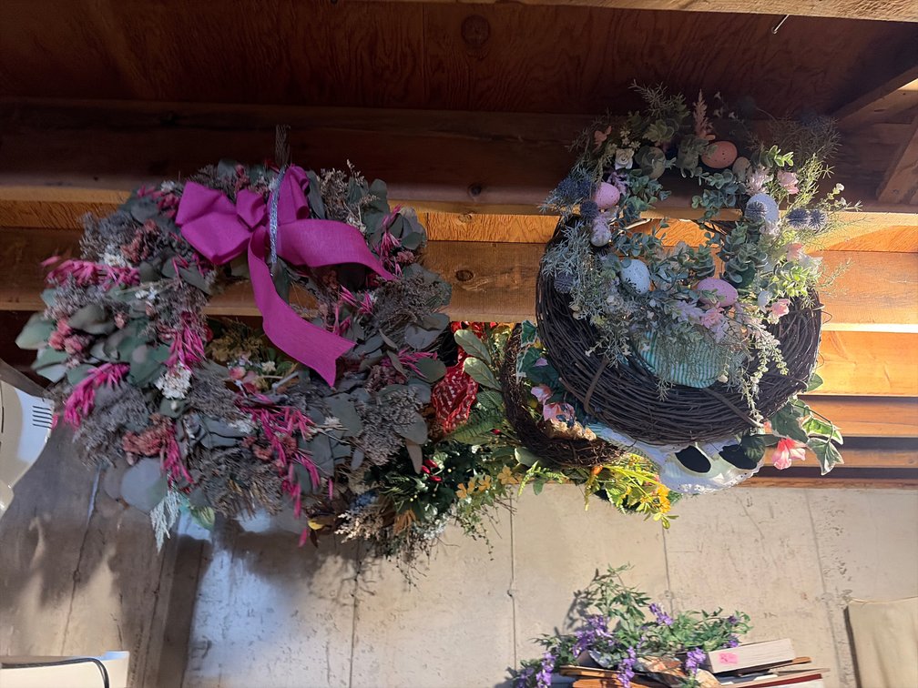 SEASONAL WREATHS