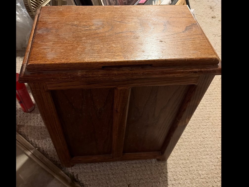 LAUNDRY HAMPER
