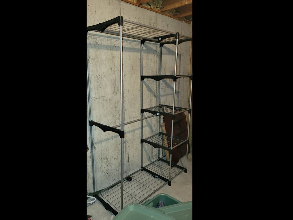 CLOSET ORGANIZERS