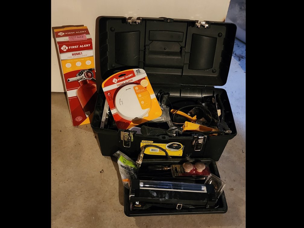 TOOLS & EXTINGUISHER