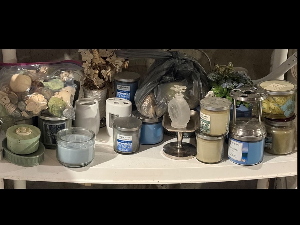 CANDLE/FRAGRANCE LOT