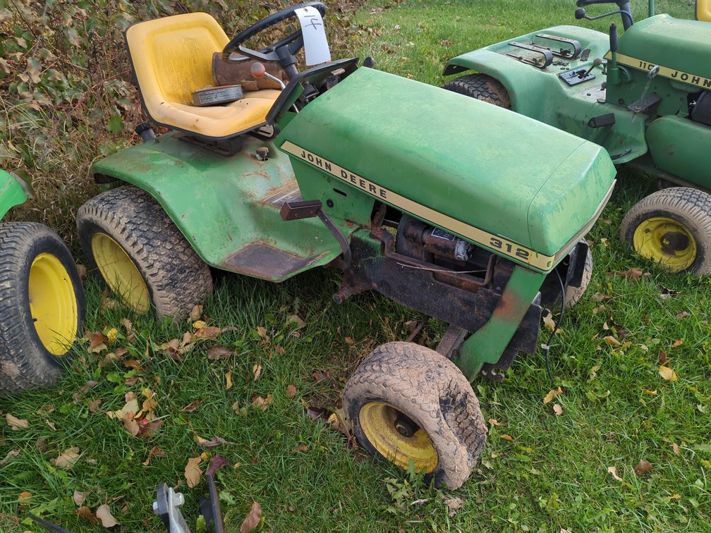 John Deere 312