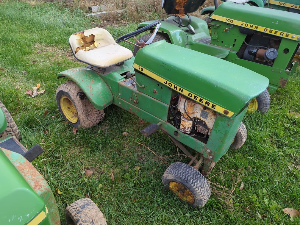 1971 John Deere 70