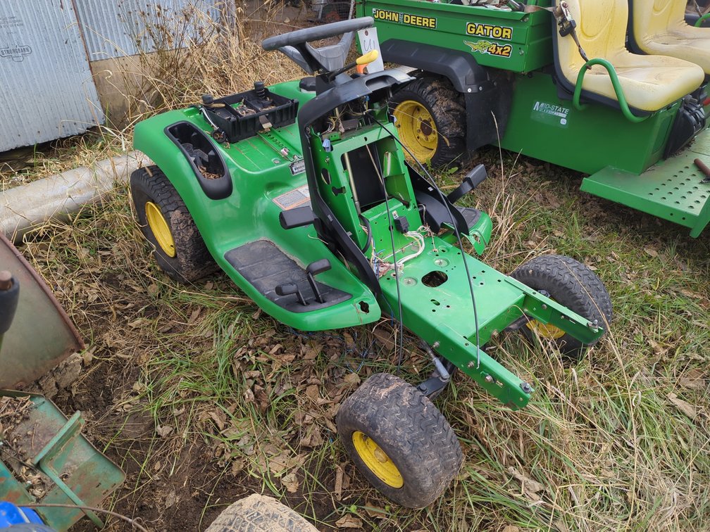John Deere LT180