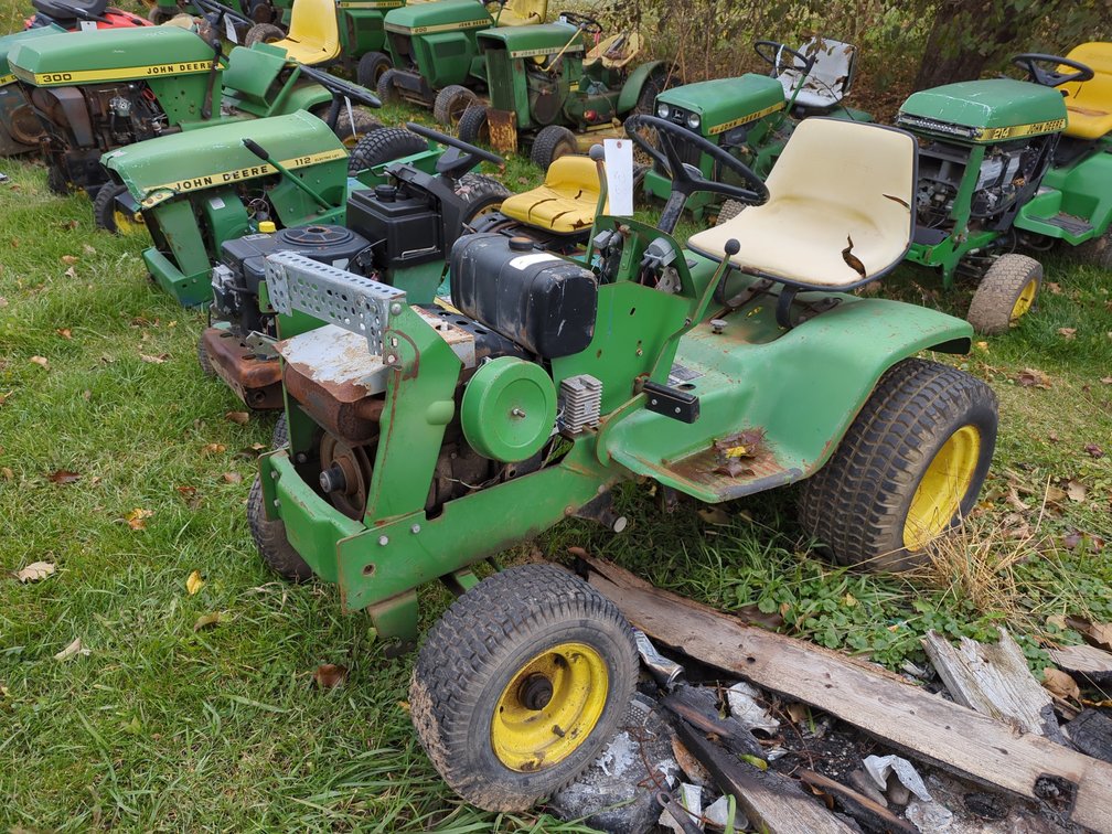 John Deere 140