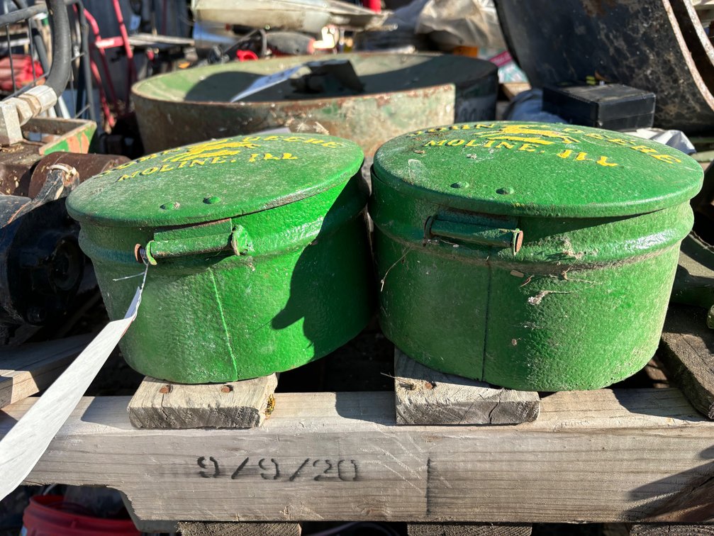 Image for Vintage John Deere Lawnmower Online Auction