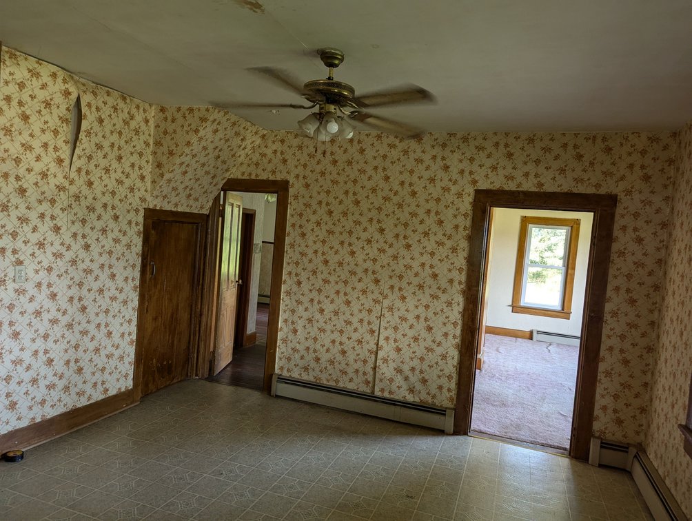 Image for N2791 County Road E, Watertown - 4 (mol) acre Rural Home