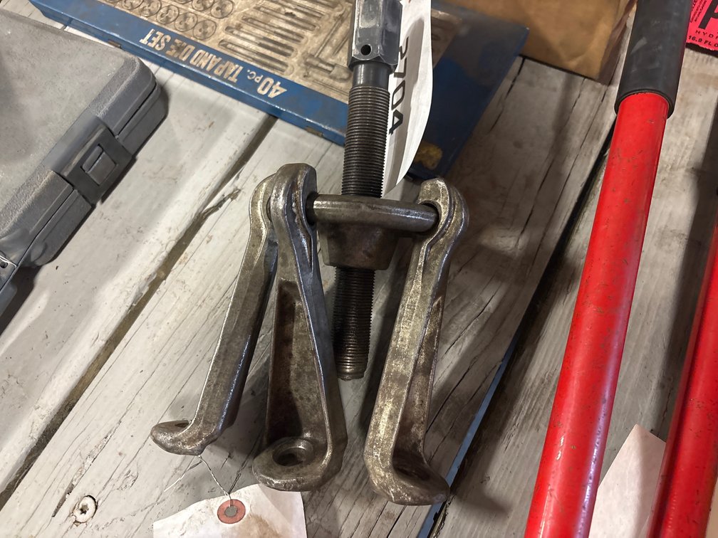 Hub Puller