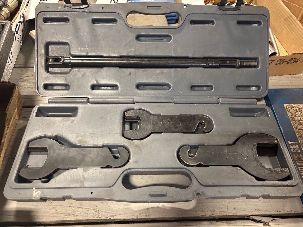Pneumatic Fan Clutch Wrench Set