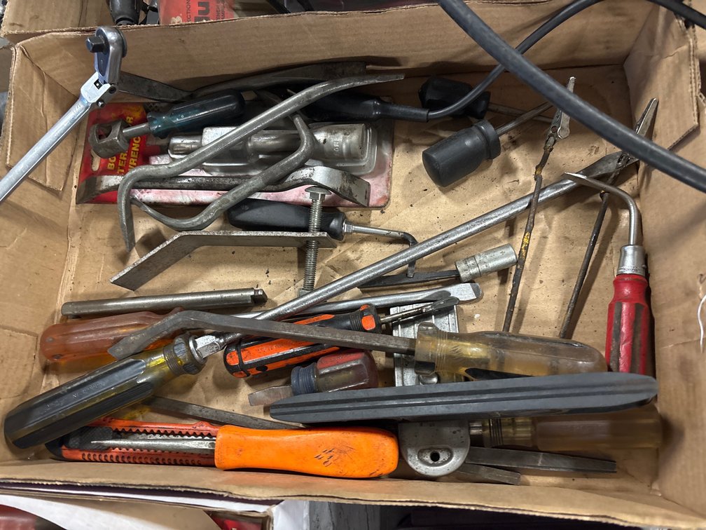 Screwdrivers, level, tools