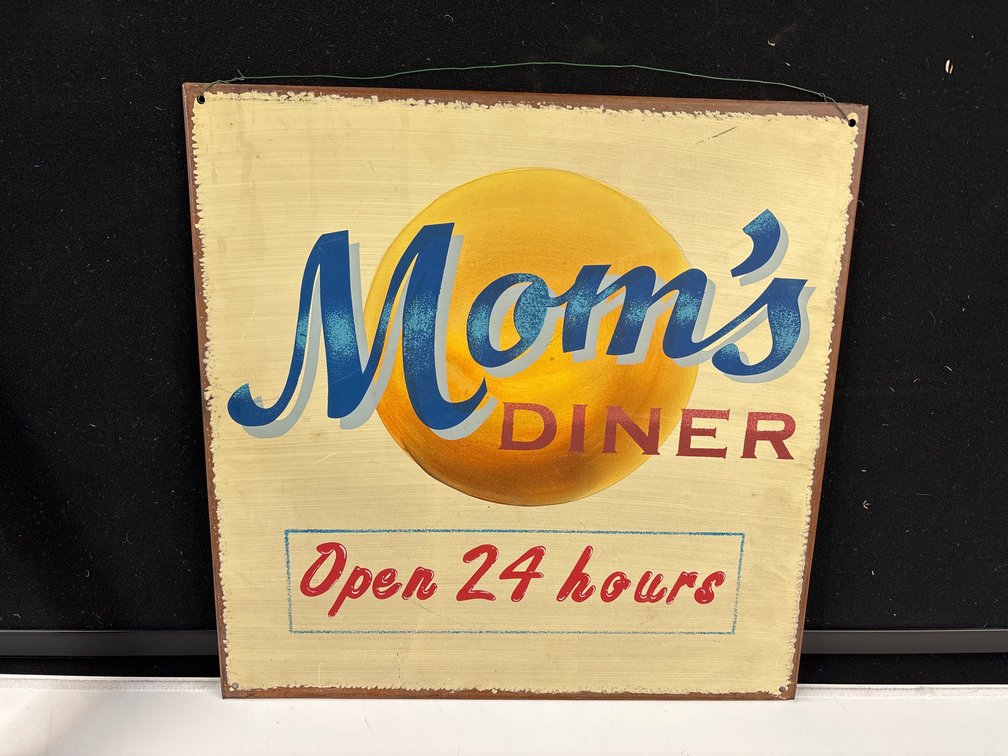 Mom’s Diner Metal Sign