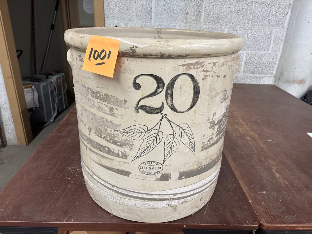 Union Stoneware - Red Wing 20 Gallon Crock