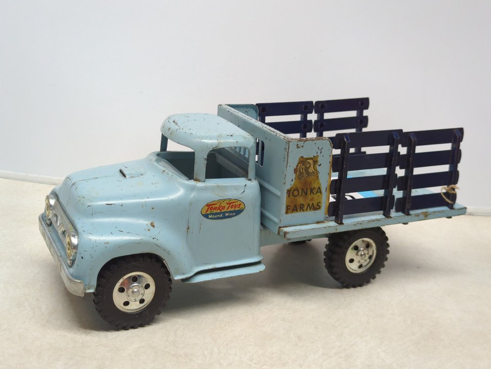 Tonka Farms Stakebed Truck