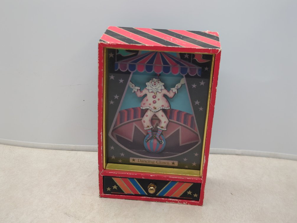 Dancing Clown Musical Box