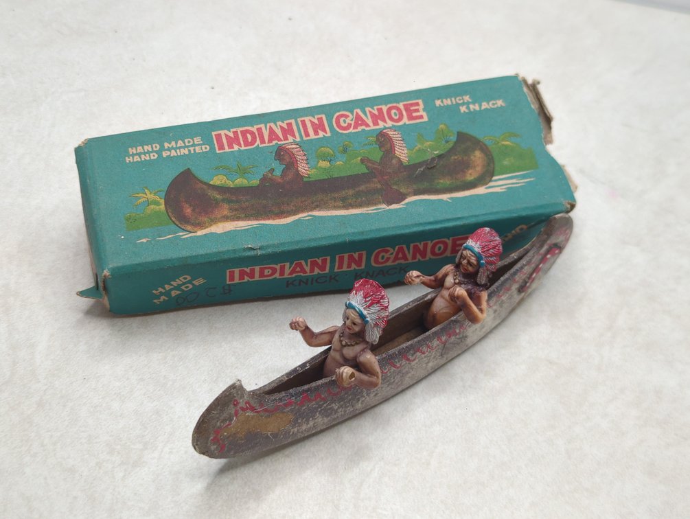 Indians: Canoe Knick Knack; Vtg Plastic Figure