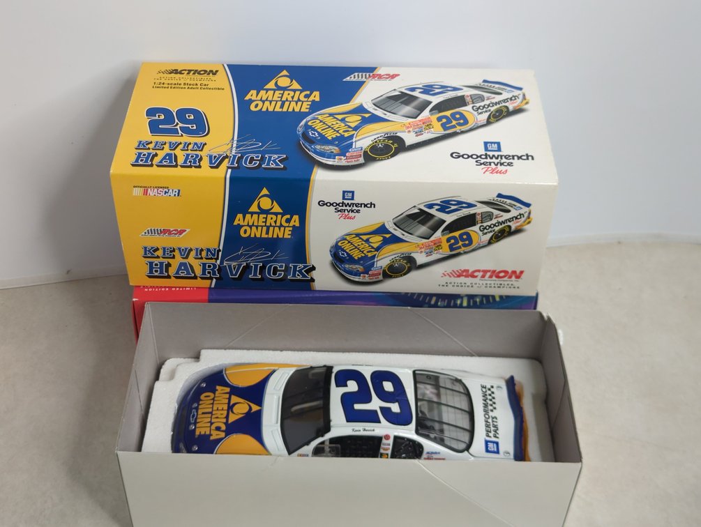 (2) Kevin Harvick Goodwrench Diecast