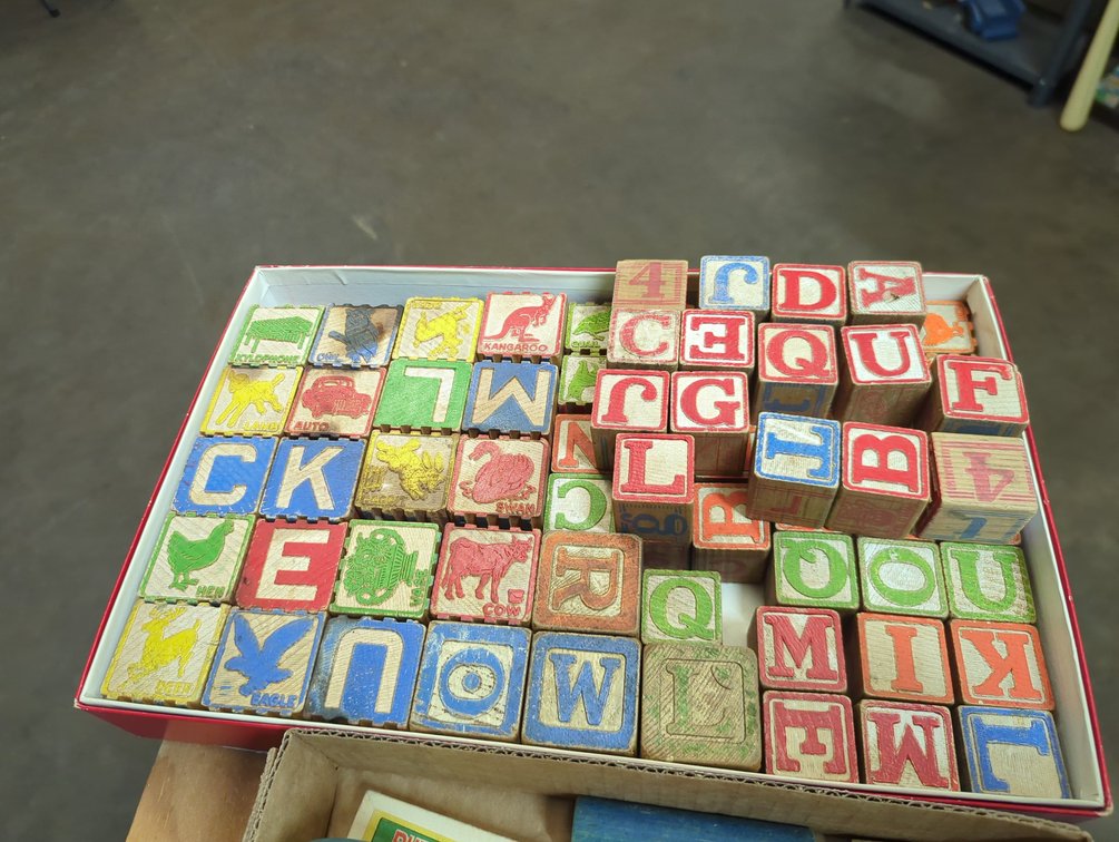Box Lot: Wood Blocks