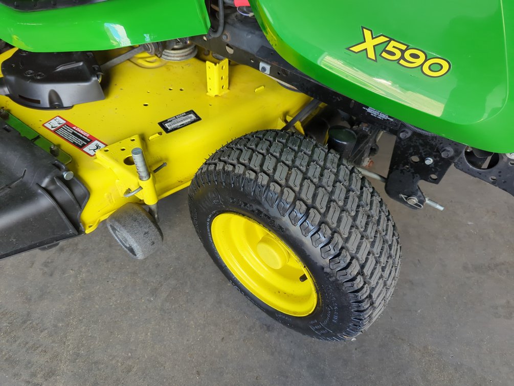 Image for 2017 John Deere X590 48