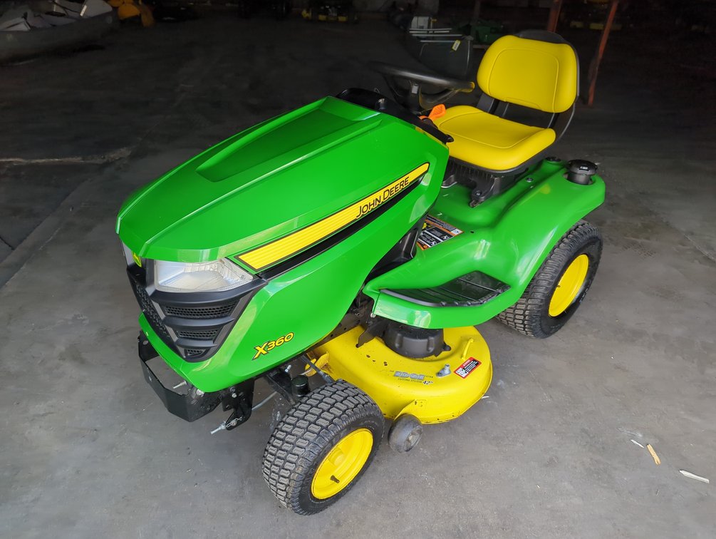 Image for 2015 John Deere X360 42