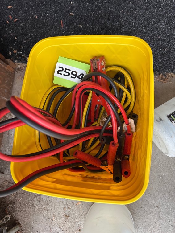 (2 sets of jumper cables