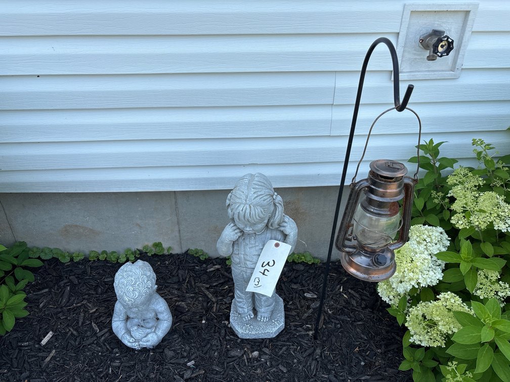Cement statues, mini Shepherd hook with lantern