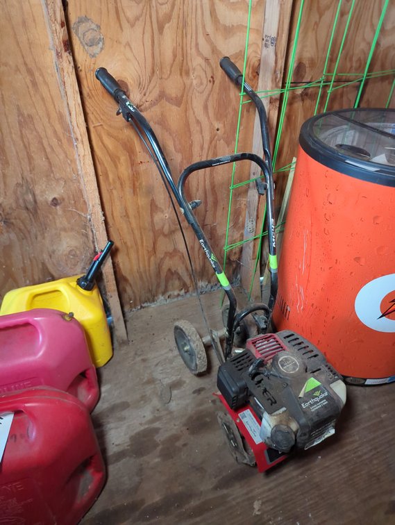 Earthquake 43cc Cultivator