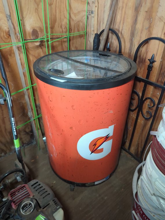 IDW Model G-77 Beverage Cooler