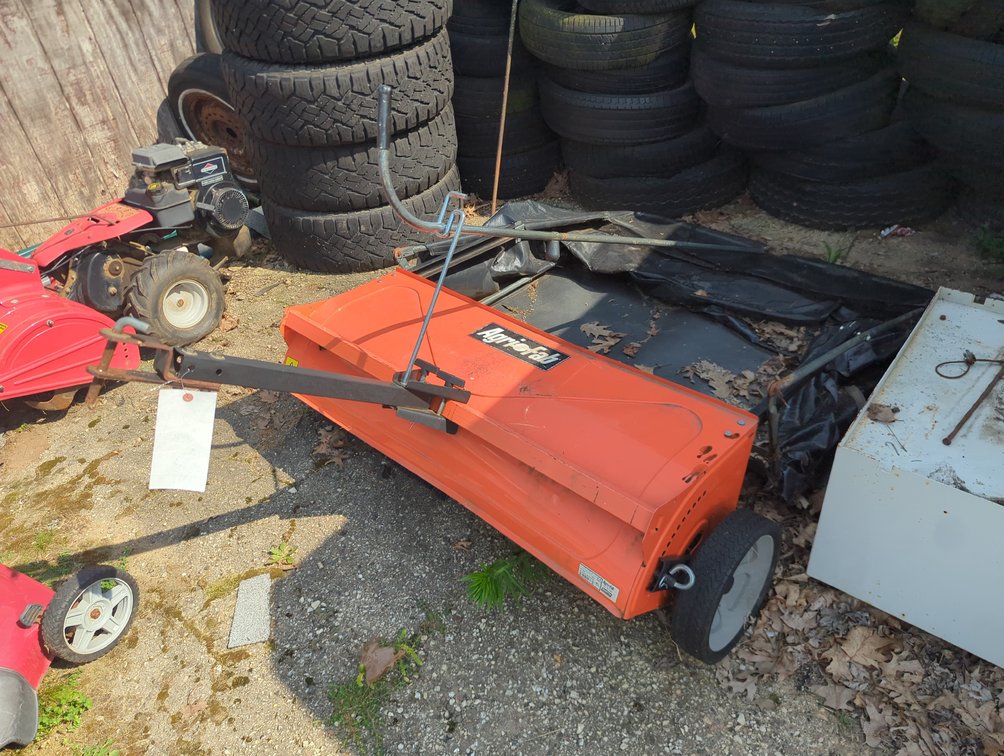 Agri Fab 44" Sweeper