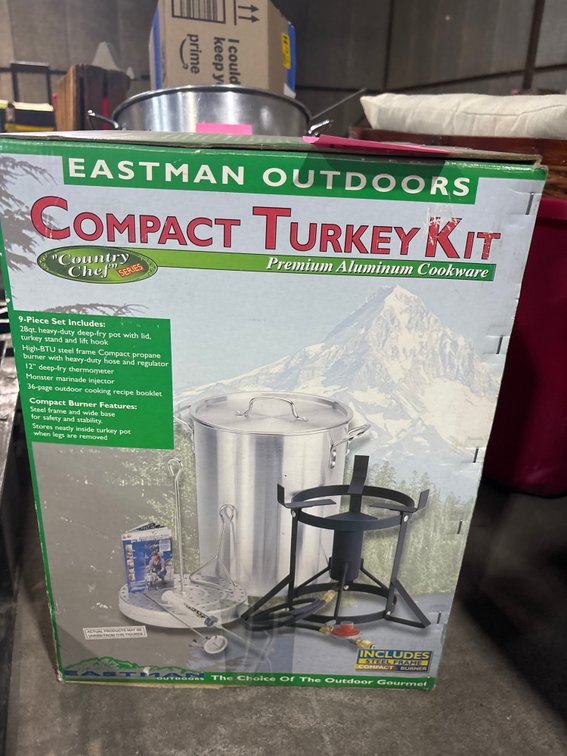 Outdoor propane deep fryer