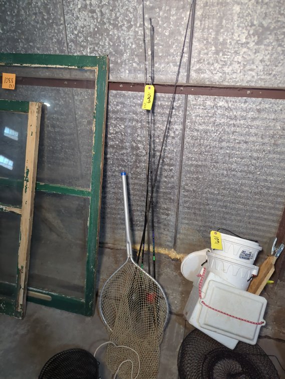 (4) Fishing Poles & Net