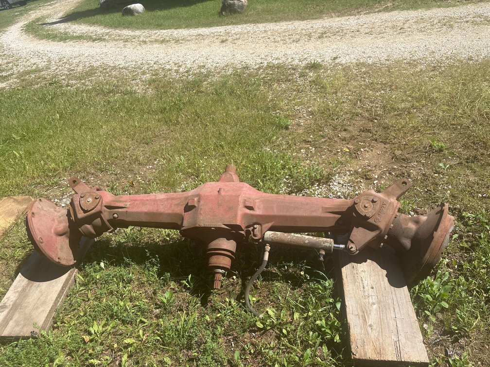 Front tractor axle