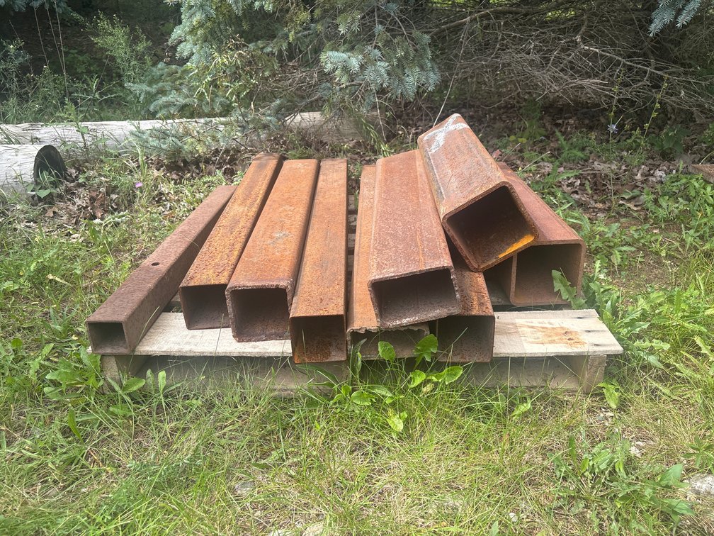 steel square and rectangular hollow structural section (HSS) tubes