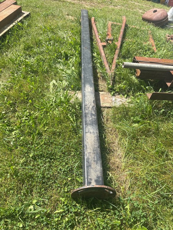 Metal sign post