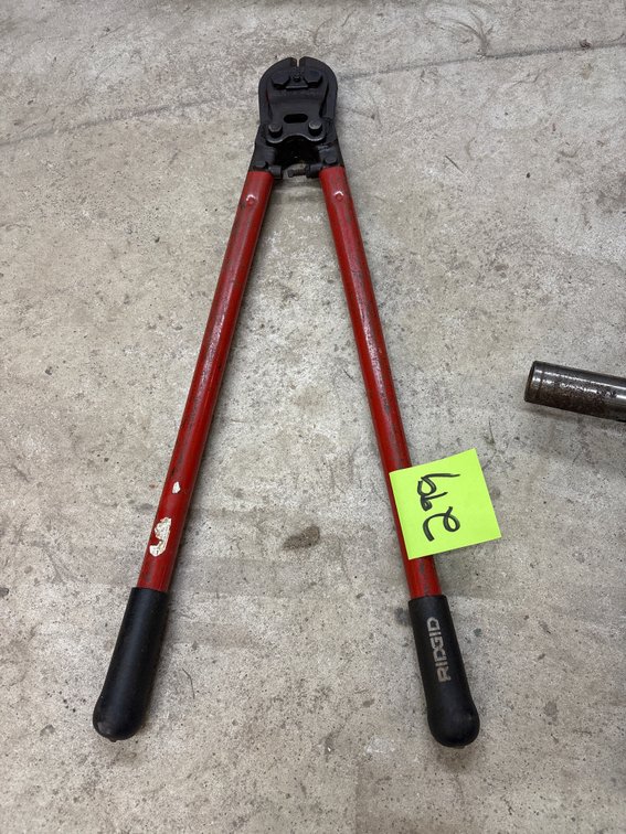 30 inch Rigid bolt cutter
