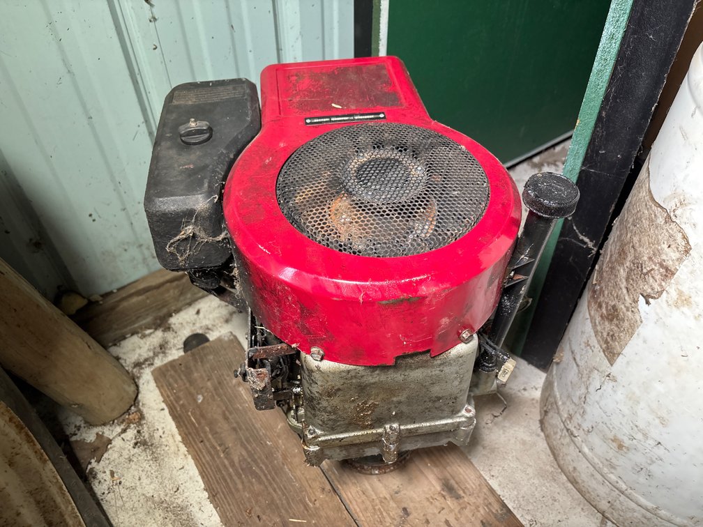 Briggs & Stratton Engine - Used