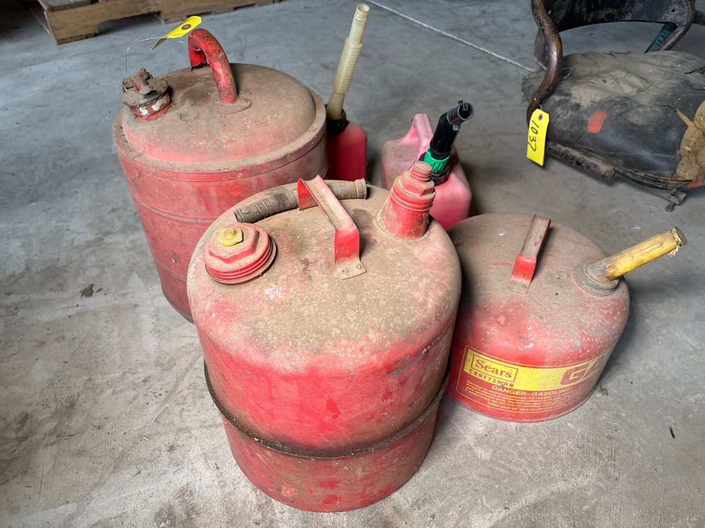 (5) Fuel Cans