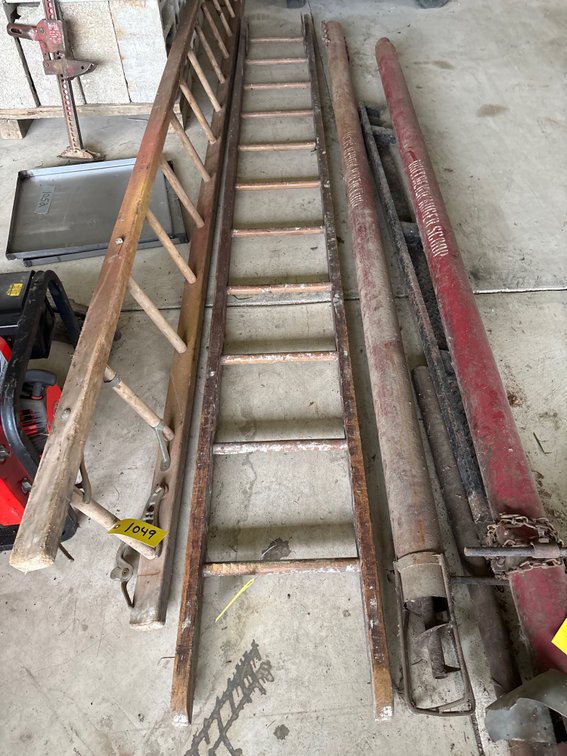 12ft Wood Ladder