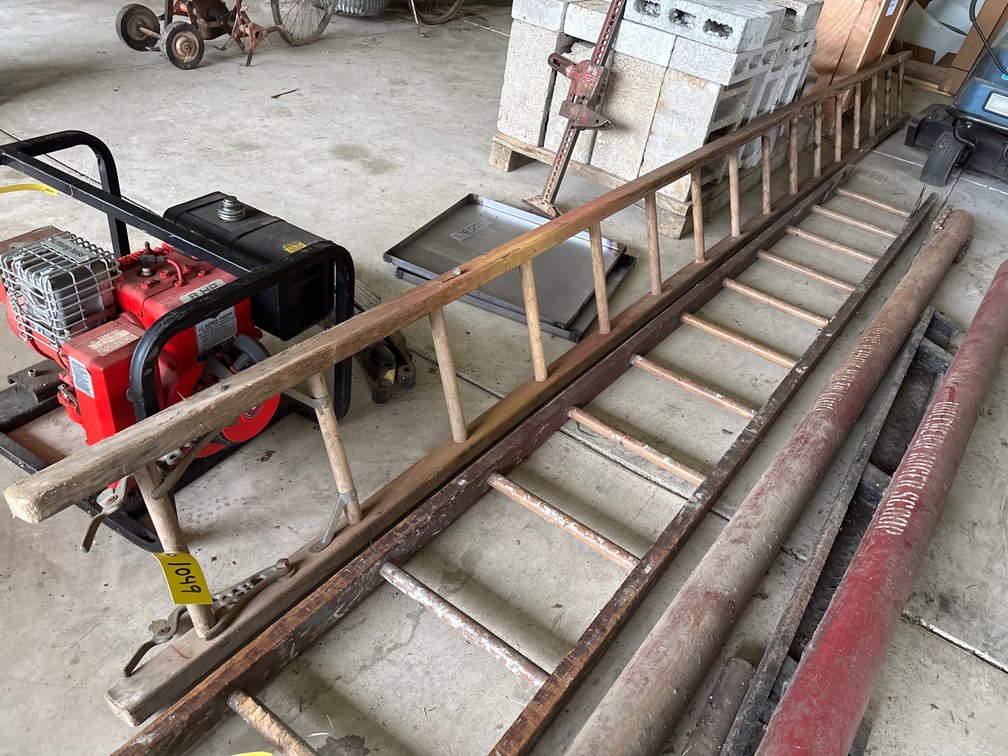 16ft Wood Ladder