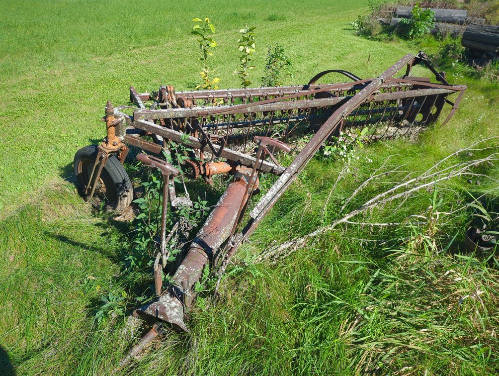 Vtg Hay Rake