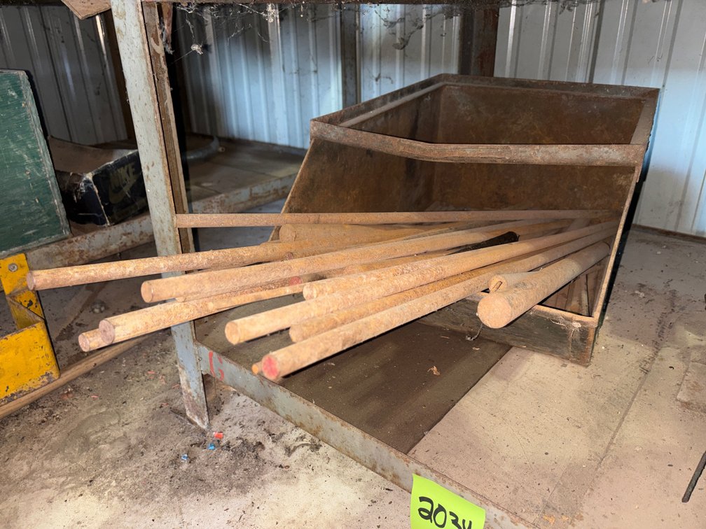 Assorted Metal Round Stock