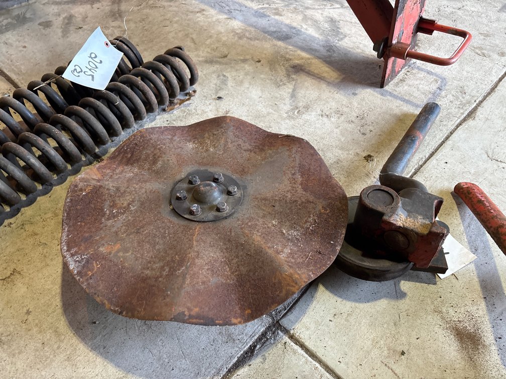 Allis Chalmers Plow Wavy Coulter Blade Assembly
