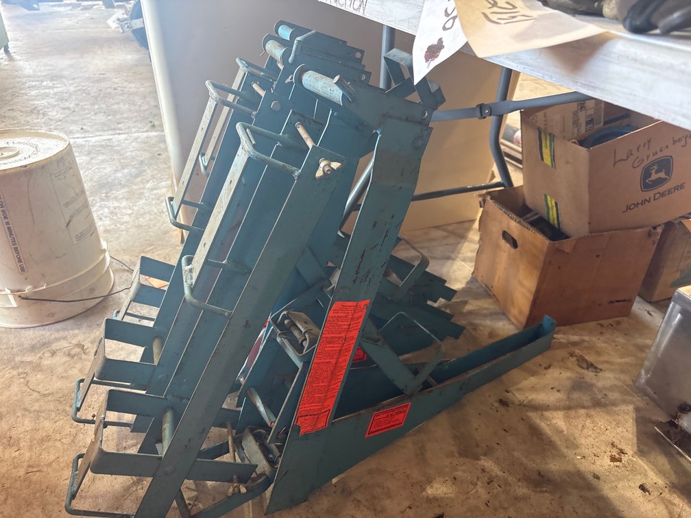 Scaffold pump jack system