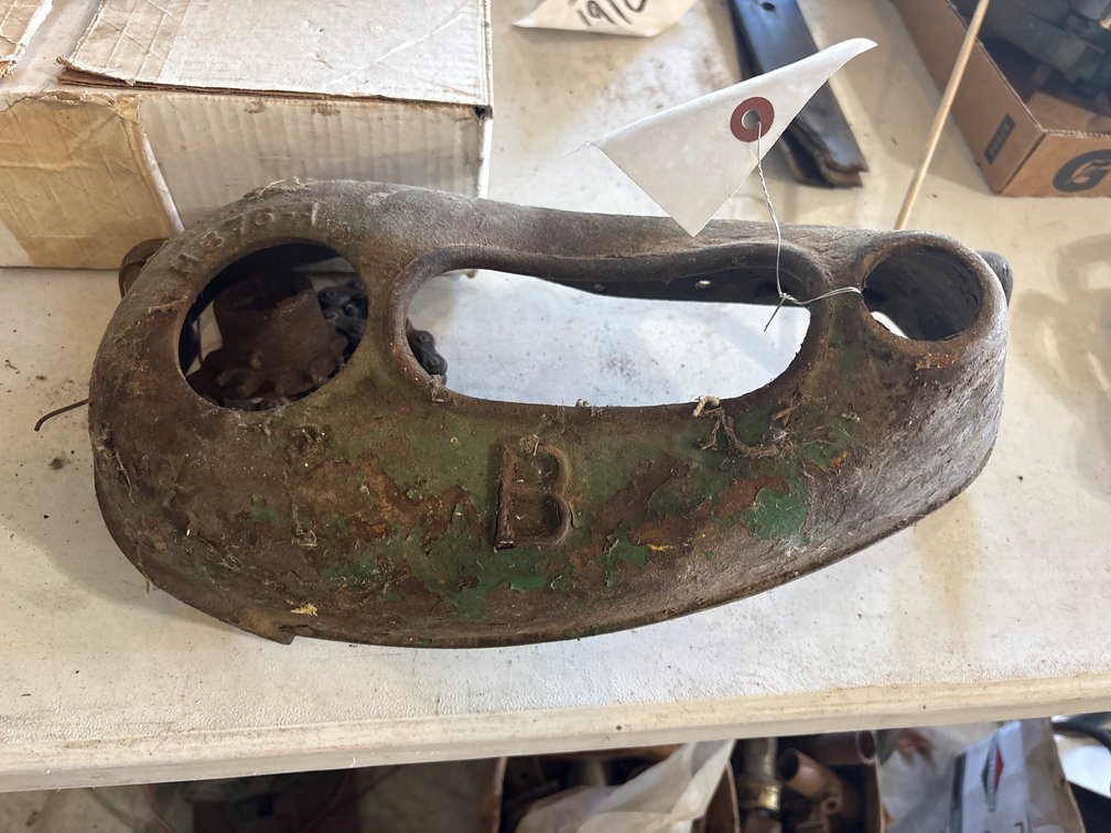 John Deere H376-A gear housing