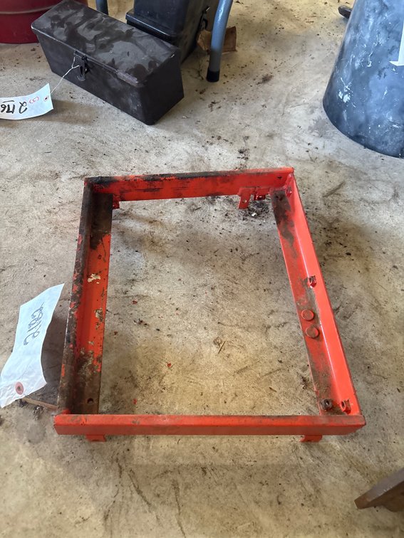 Seat bracket