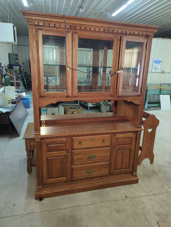 Richardson Brothers Hutch