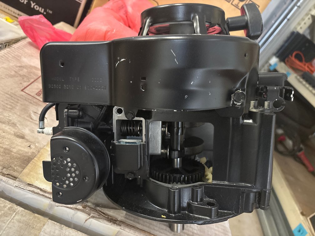 Small engine cutaway trainer