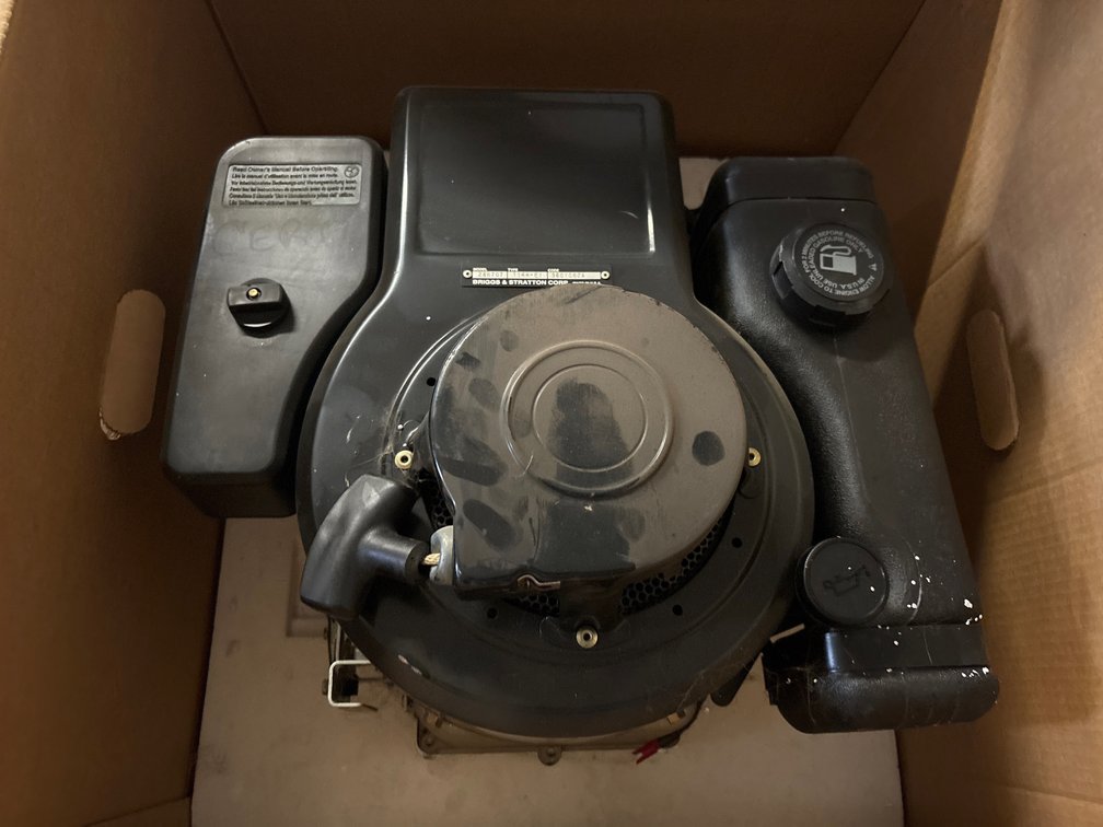 1998 Briggs and Stratton Vertical Shaft Engine